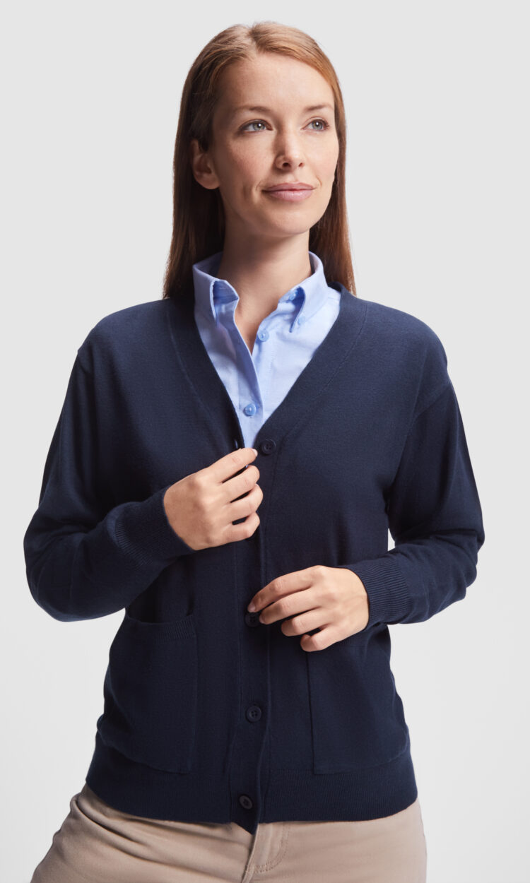EXPLORER WOMAN